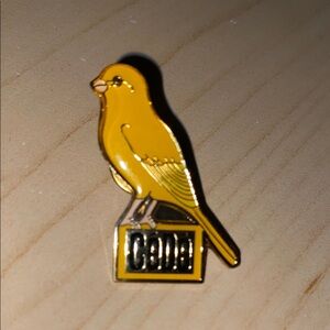 CeDe Yellow Bird Canary Pin